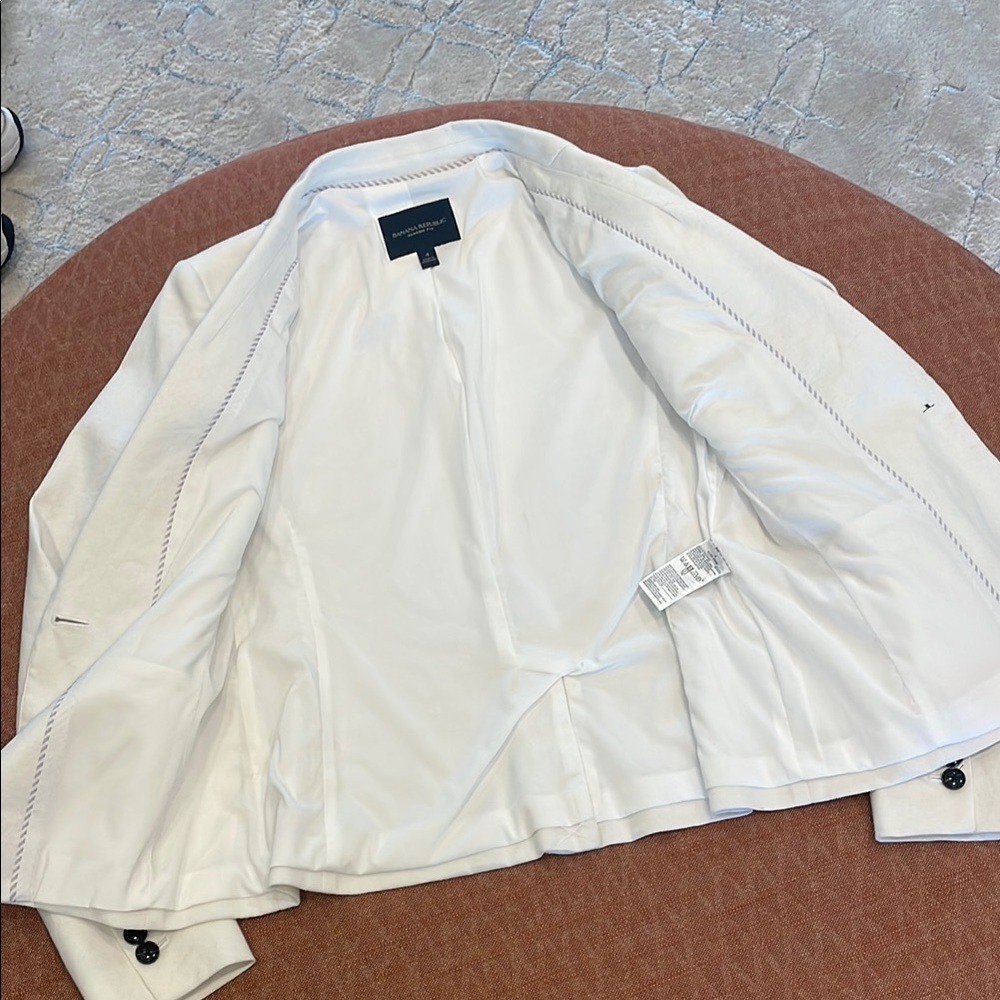 White Blazer by Banana Republic - Picture 12 of 14